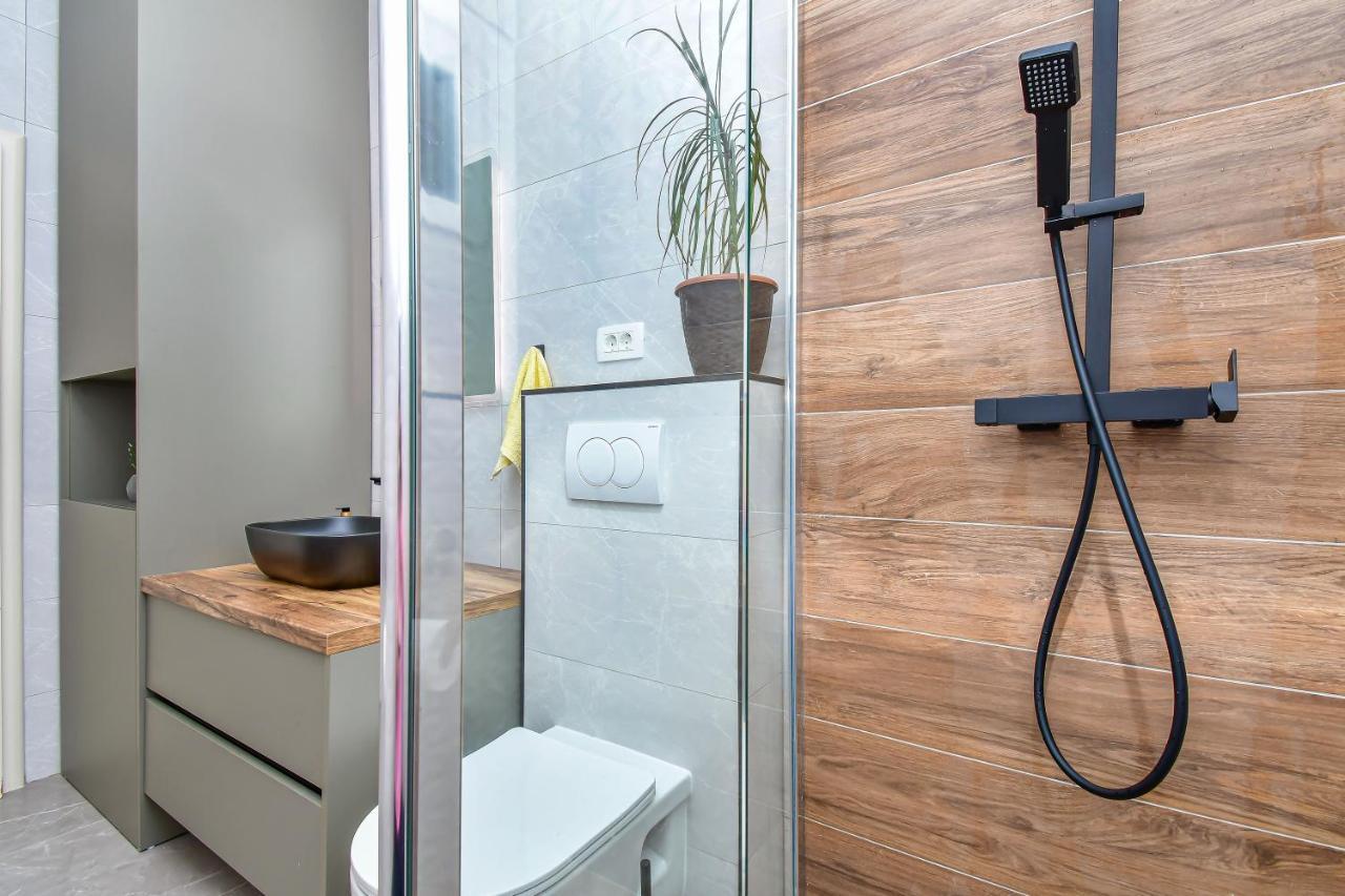 Apartment Ela โอมิช ภายนอก รูปภาพ