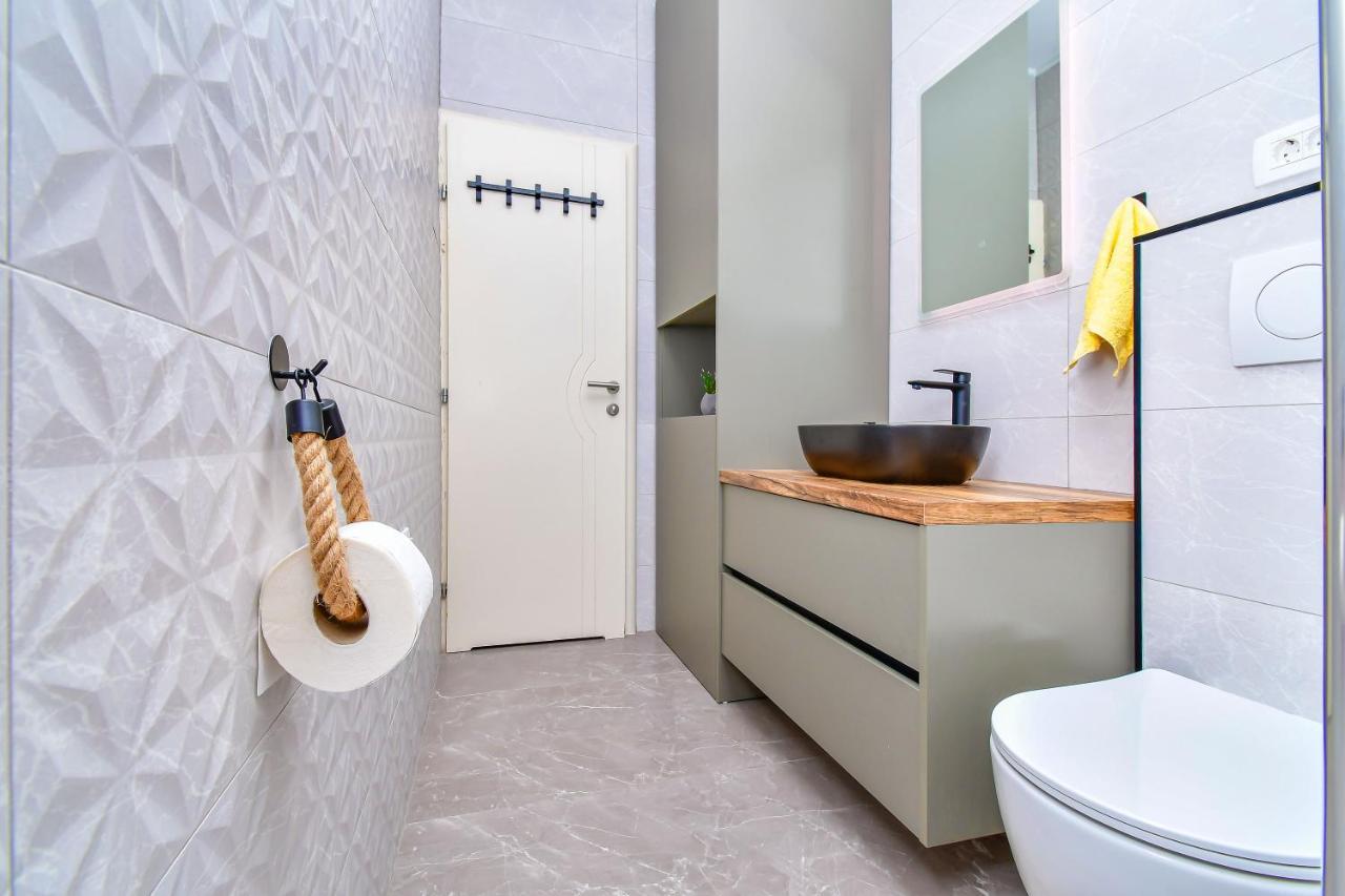 Apartment Ela โอมิช ภายนอก รูปภาพ