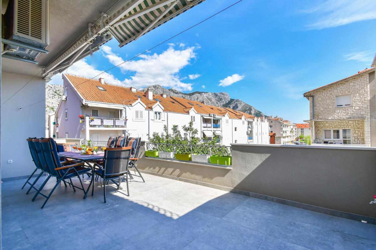 Apartment Ela โอมิช ภายนอก รูปภาพ