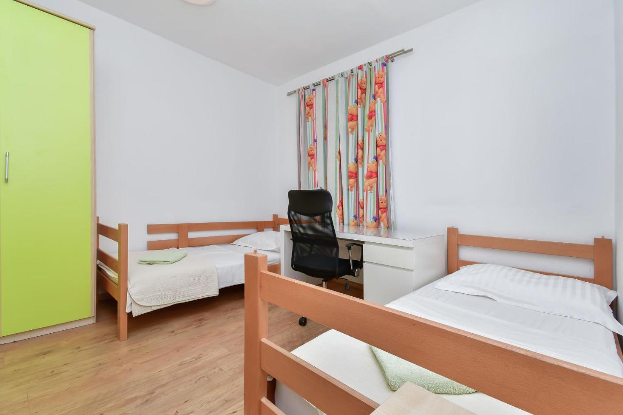 Apartment Ela โอมิช ภายนอก รูปภาพ