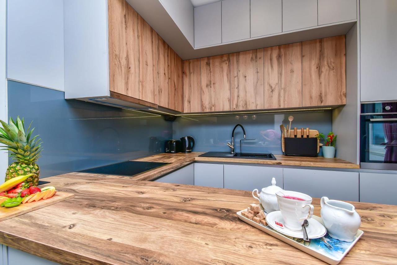 Apartment Ela โอมิช ภายนอก รูปภาพ